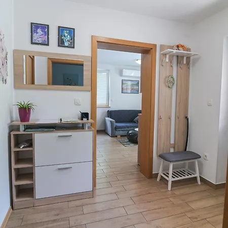 Apartment Pocitnisko Stanovanje Aurora